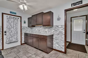 24556 W Lancelot Ln, Shorewood, IL 60404 - Photo 8