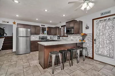 24556 W Lancelot Lane, Shorewood, IL 60404 - Photo 4