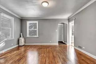 351 16th Pl, Chicago Heights, IL 60411 - Photo 2