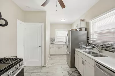 126 Warren Street, Calumet City, IL 60409 - Photo 8