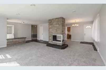 942 Raleigh Road, Mundelein, IL 60060 - Photo 4