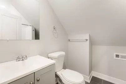 926 W 32nd Place #2F, Chicago, IL 60608 - Photo 16
