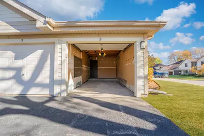 813 E Carriage Lane #5, Palatine, IL 60074 - Photo 18