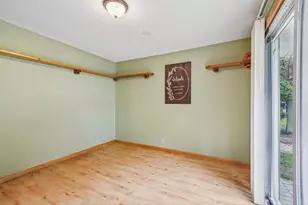 27630 N Hickory St, Island Lake, IL 60042 - Photo 18