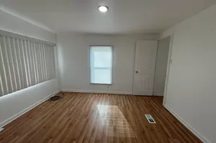 605 Tanglewood Rd, Matteson, IL 60443 - Photo 16