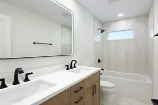 703 N Gibbons Ave, Arlington Heights, IL 60004 - Photo 8