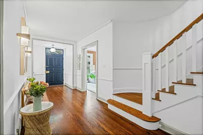 [Address not provided], Winnetka, IL 60093 - Photo 12