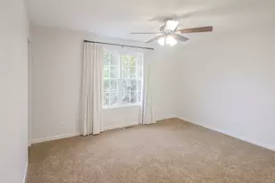 1433 Deer Creek Ln, Lake in the Hills, IL 60156 - Photo 10