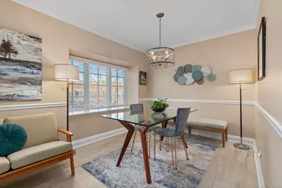 153 E Laurel Avenue #305, Lake Forest, IL 60045 - Photo 8