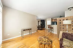 1022 Neudearborn Ln, Naperville, IL 60563 - Photo 6