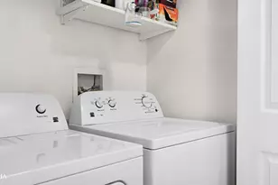 431 Pine Lake Cir, Vernon Hills, IL 60061 - Photo 20