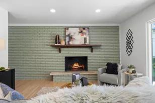 1405 N West St, Naperville, IL 60563 - Photo 18