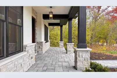 213 Northampton Lane, Lincolnshire, IL 60069 - Photo 2