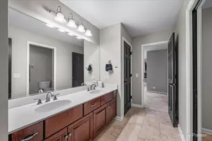 3041 Majestic Oaks Ln, Saint Charles, IL 60174 - Photo 32