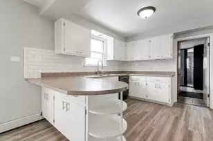 10900 S Rutherford Ave, Worth, IL 60482 - Photo 8