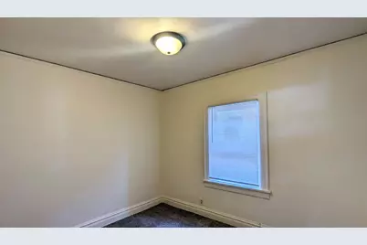 825 W Jefferson Street #2, Joliet, IL 60435 - Photo 4