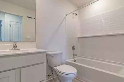 2111 Yellowstone Boulevard #2111, Mundelein, IL 60060 - Photo 18