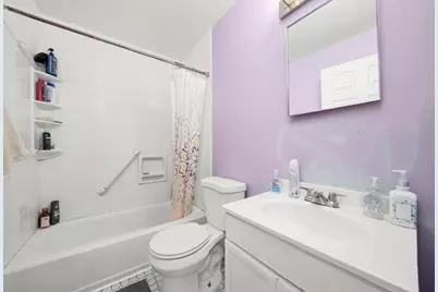 304 Sutherland Lane, Bloomingdale, IL 60108 - Photo 12