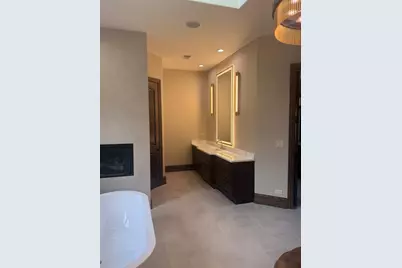 [Address not provided], Oak Brook, IL 60523 - Photo 32