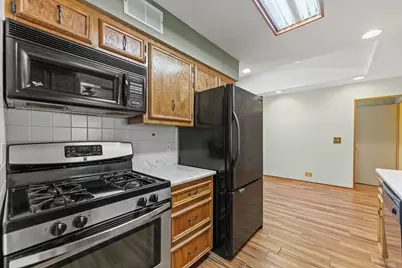 616 S Ahrens Avenue, Lombard, IL 60148 - Photo 4