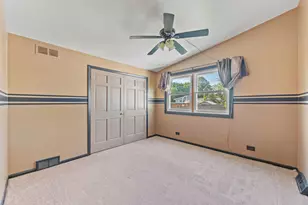 616 S Ahrens Ave, Lombard, IL 60148 - Photo 14