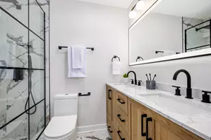 5455 N Sheridan Rd, Chicago, IL 60640 - Photo 16