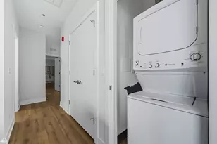 2354 N Washtenaw Ave, Chicago, IL 60647 - Photo 14