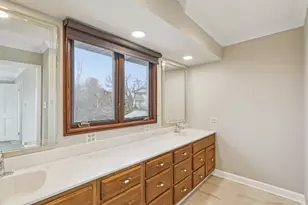 8853 W 97th Pl, Palos Hills, IL 60465 - Photo 40