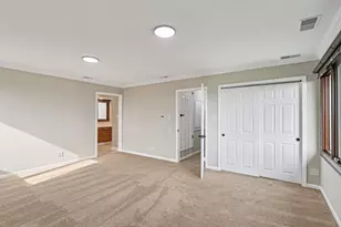 8853 W 97th Pl, Palos Hills, IL 60465 - Photo 36