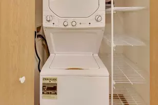 605 Barrington Ave, East Dundee, IL 60118 - Photo 12