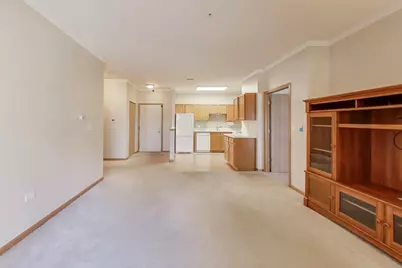 605 Barrington Avenue #140, East Dundee, IL 60118 - Photo 6