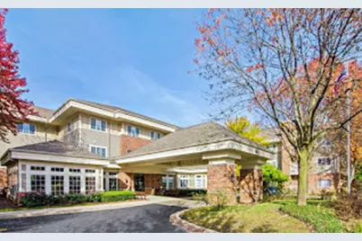 605 Barrington Avenue #140, East Dundee, IL 60118 - Photo 2