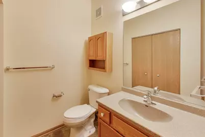605 Barrington Avenue #140, East Dundee, IL 60118 - Photo 14