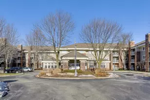 605 Barrington Ave, East Dundee, IL 60118 - Photo 16