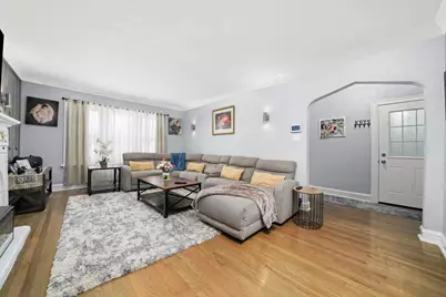 10807 S Wentworth Avenue, Chicago, IL 60628 - Photo 6