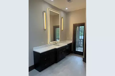 [Address not provided], Oak Brook, IL 60523 - Photo 32