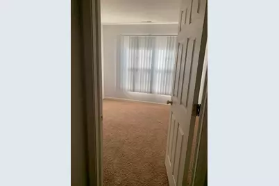 876 Stuarts Drive, Saint Charles, IL 60174 - Photo 6