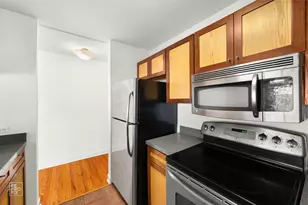 81 S 6th Ave, La Grange, IL 60525 - Photo 6