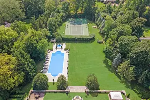 275 Sussex Ln, Lake Forest, IL 60045 - Photo 4