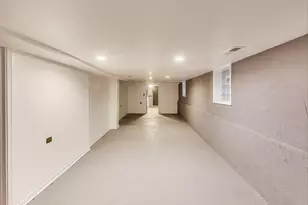 1117 W 57th St, Chicago, IL 60621 - Photo 20