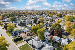 4042 W 89th Pl, Hometown, IL 60456 - Photo 32