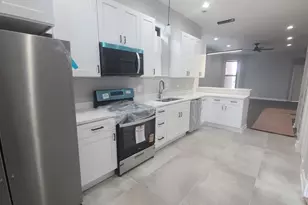 6443 S Peoria St, Chicago, IL 60621 - Photo 2