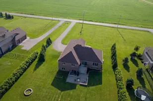 13520 W Delaney Rd, New Lenox, IL 60451 - Photo 40