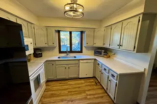 5180 E McArdle Rd, Coal City, IL 60416 - Photo 4