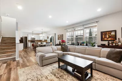 658 N Silver Leaf Lane, Round Lake, IL 60073 - Photo 6