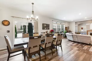 658 N Silver Leaf Ln, Round Lake, IL 60073 - Photo 8