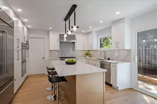 1666 Cloverdale Ave, Highland Park, IL 60035 - Photo 8