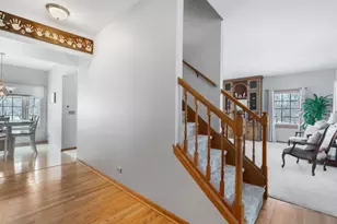 7N610 Cloverfield Cir, Saint Charles, IL 60175 - Photo 12