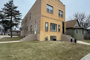 1846 S 15th Ave, Broadview, IL 60155 - Photo 1