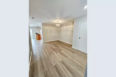 1550 Sandpebble Drive #210, Wheeling, IL 60090 - Photo 12